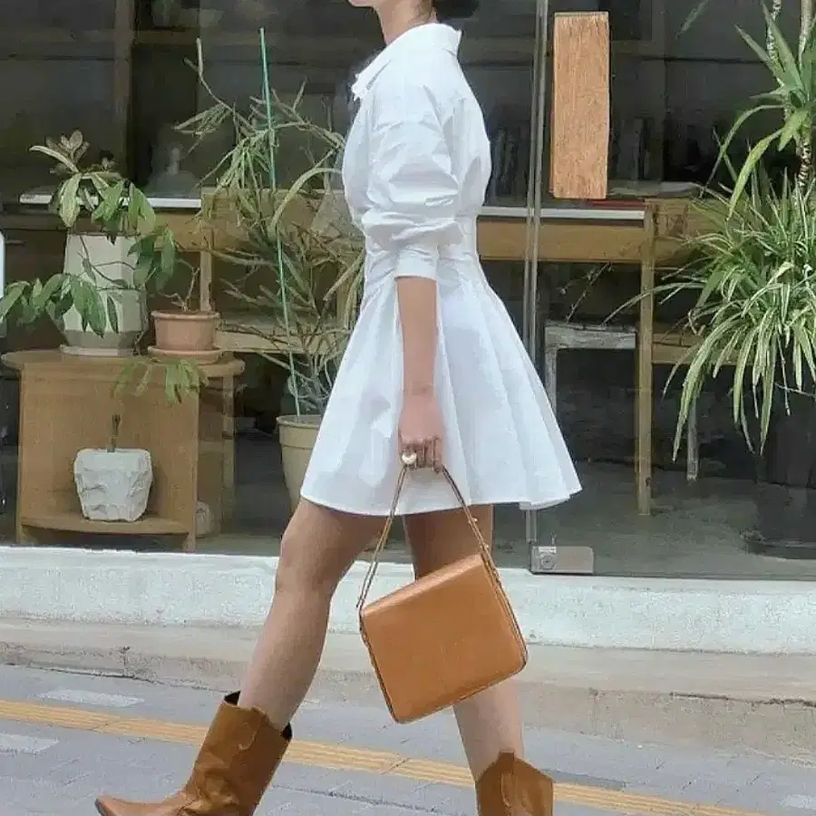 메이크어토스트 볼륨 셔링 셔츠원피스