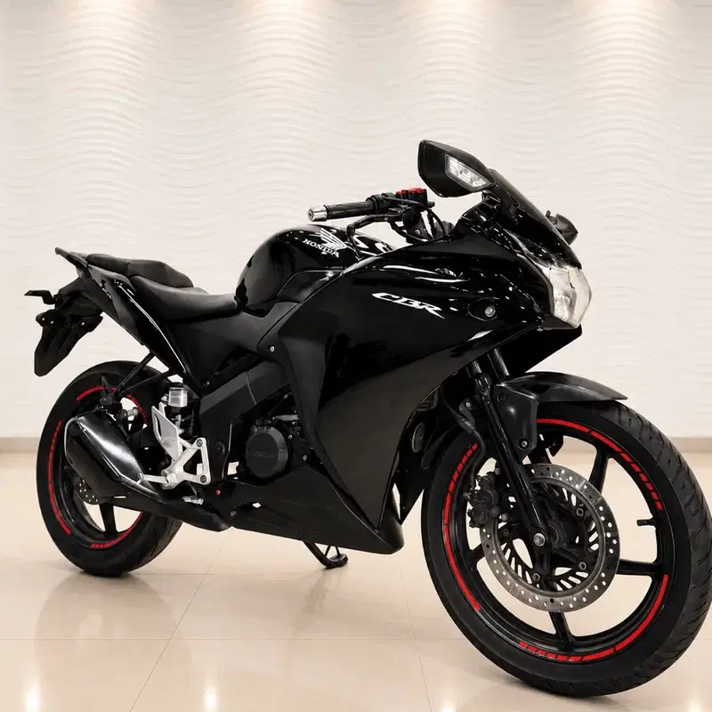 혼다 CBR 125 R 2012년식 판매합니다 부산.울산.대구.창원.서울