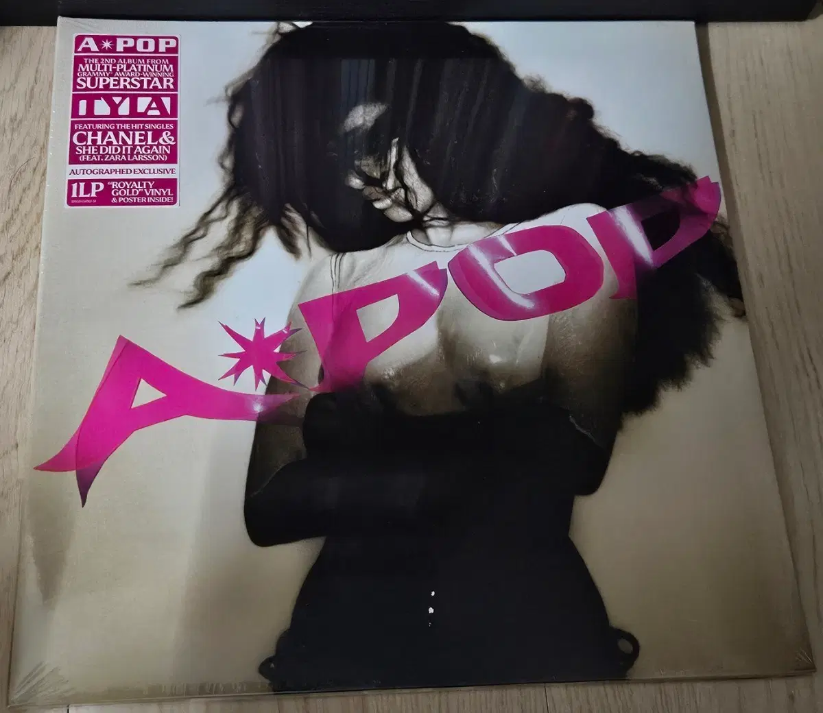 [미개봉] 타일라 Tyla A*POP 친필싸인 LP