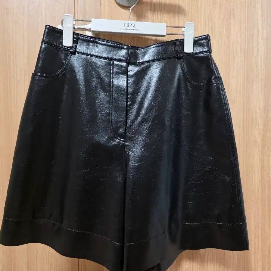 (할인)ORR 오르 (새상품)레더 하프팬츠 L