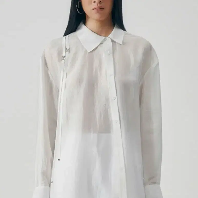 트리밍버드 Asymmetry Neckline Shirt