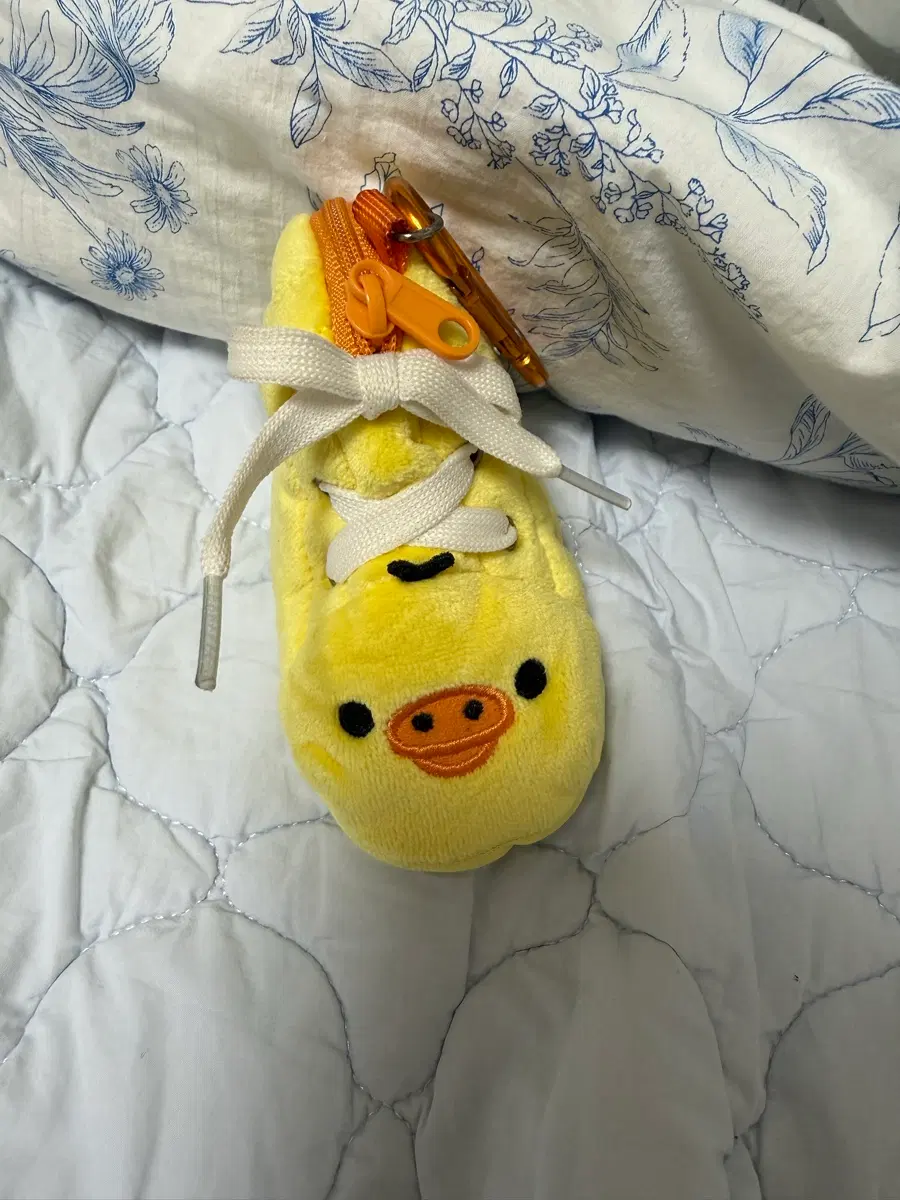 리락쿠마 키이로이토리 신발 파우치 카라비너 키링