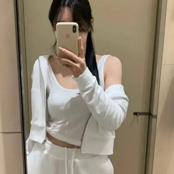 (새상품) 라플리에 라망 후드집업 화이트