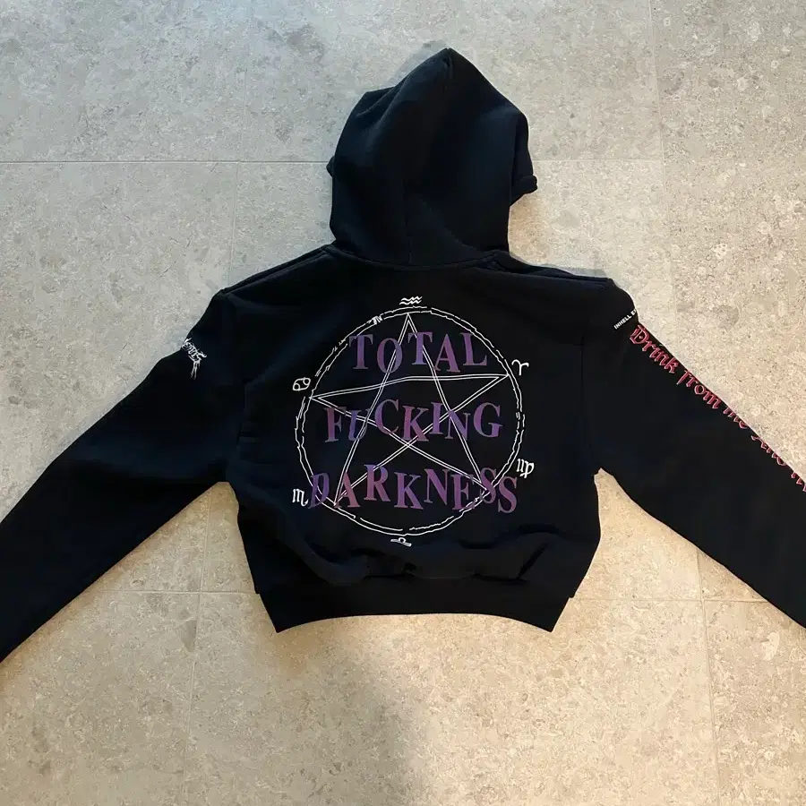 17fw 베트멍 다크니스 크롭 후드 xs