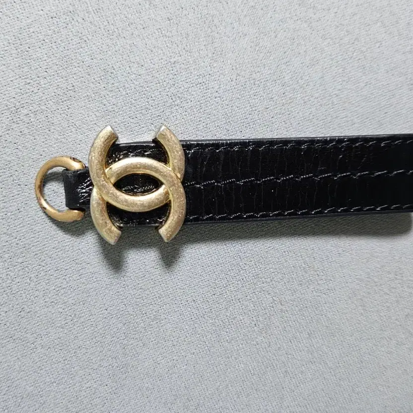 샤넬 CC 로고 키링 블랙