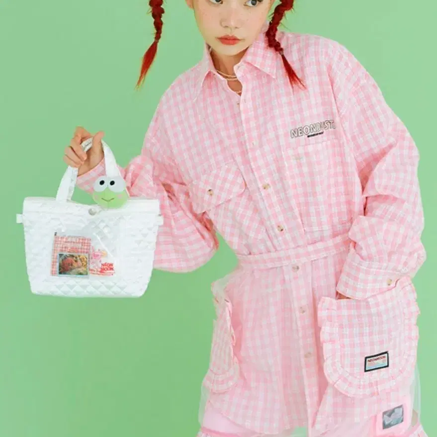 네온문 체크 에이프런 핑크