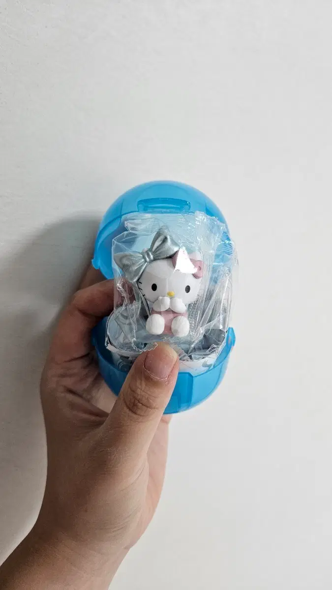 키티 리본 가챠