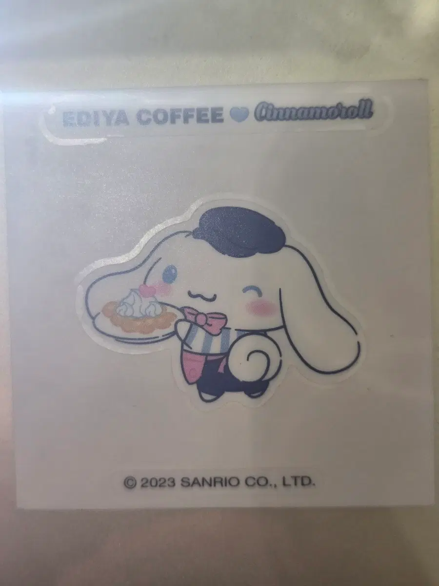 이디야커피 시나모롤 스티커 띠부씰