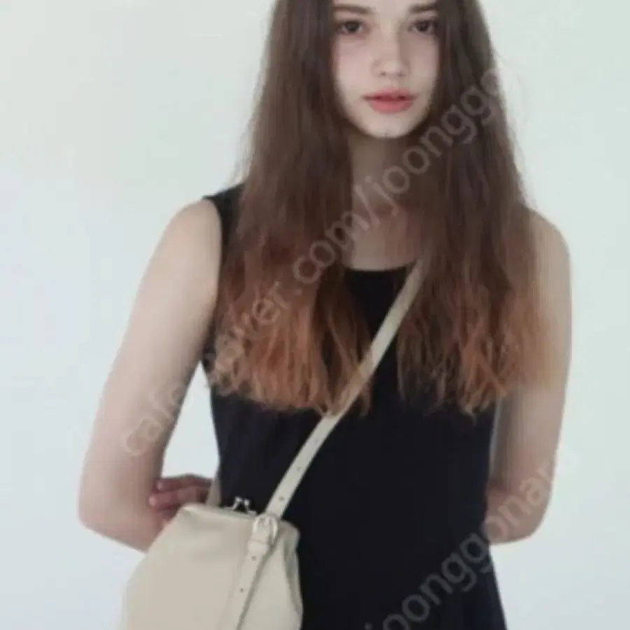 미닛뮤트 벨티드 코인백 미니 아이보리