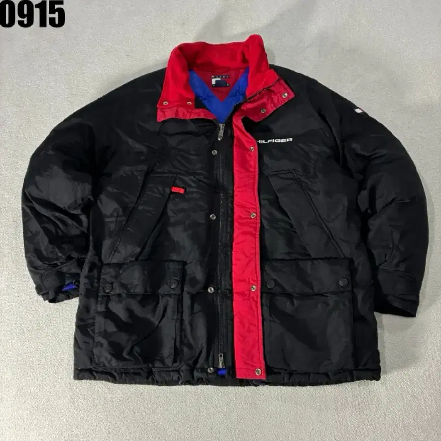 타미힐피거 숏 패딩 점퍼 검/빨 XL