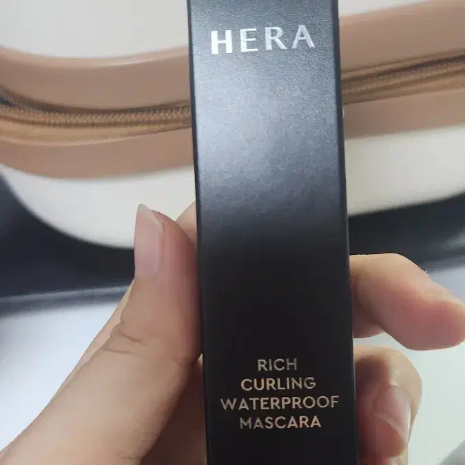 헤라 리치 컬링 워터프루프 마스카라