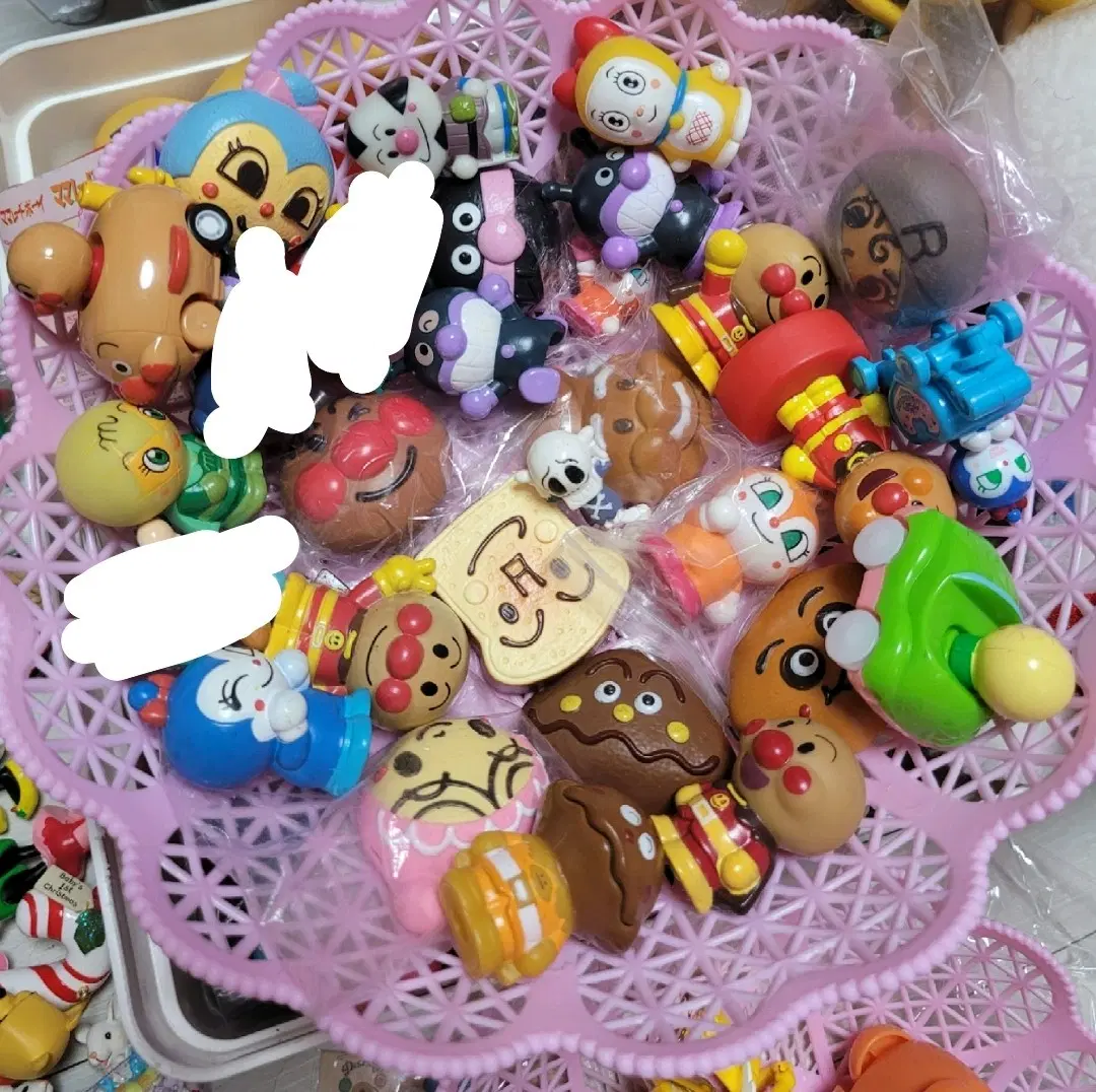 호빵맨 장난감 피규어 개당 5000원 고르고 메세지 주세요