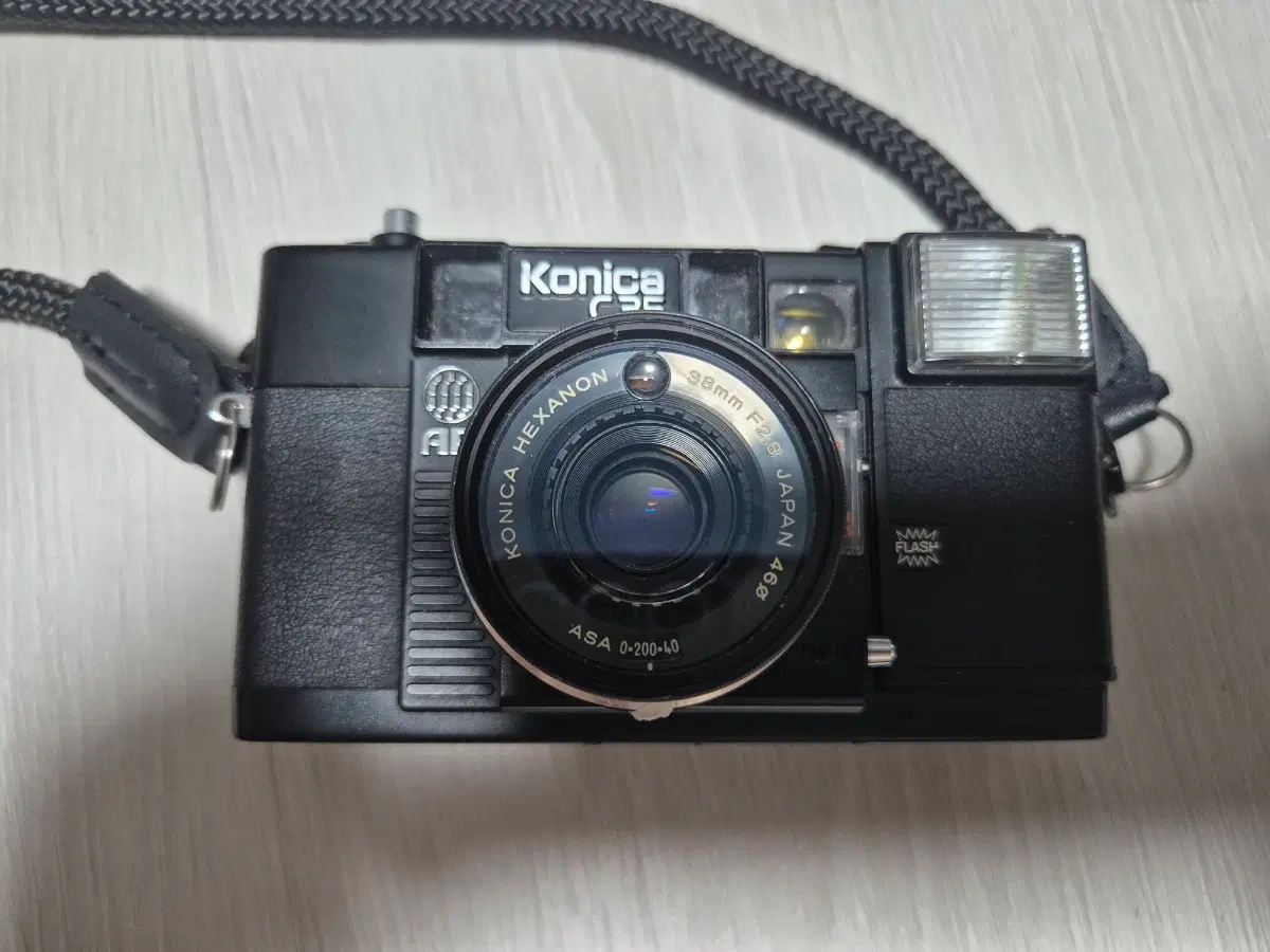코니카 C35 AF 카메라