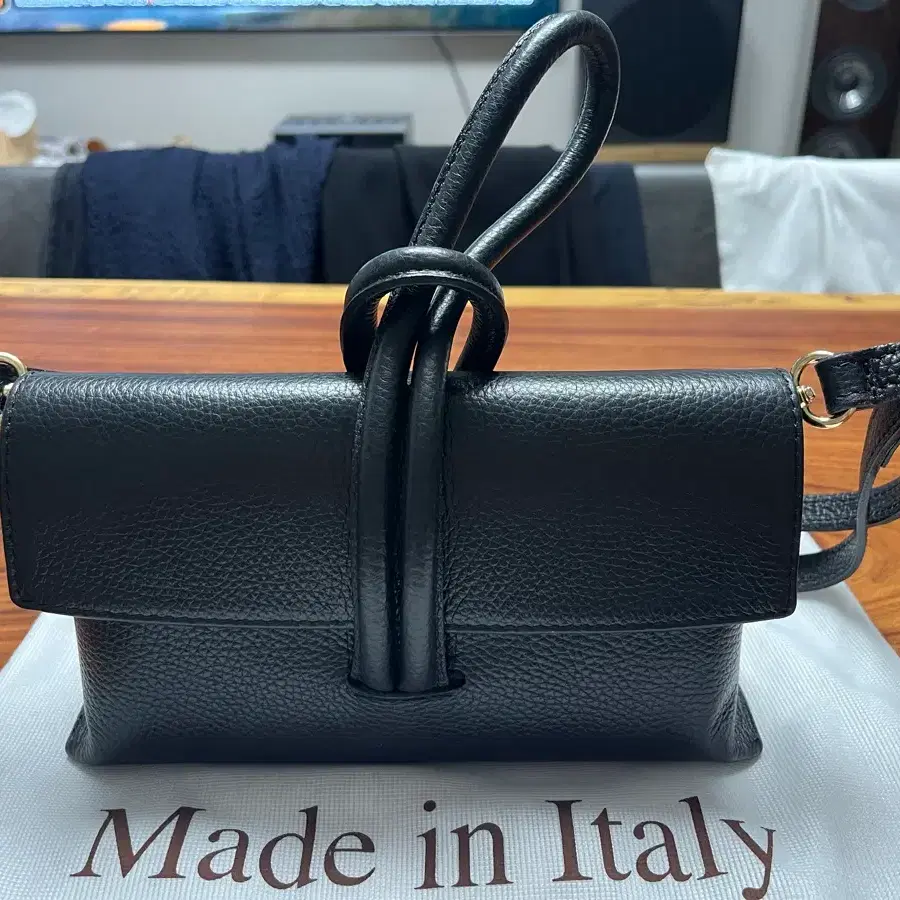 Made in Italy 블랙 레더 여성 가방