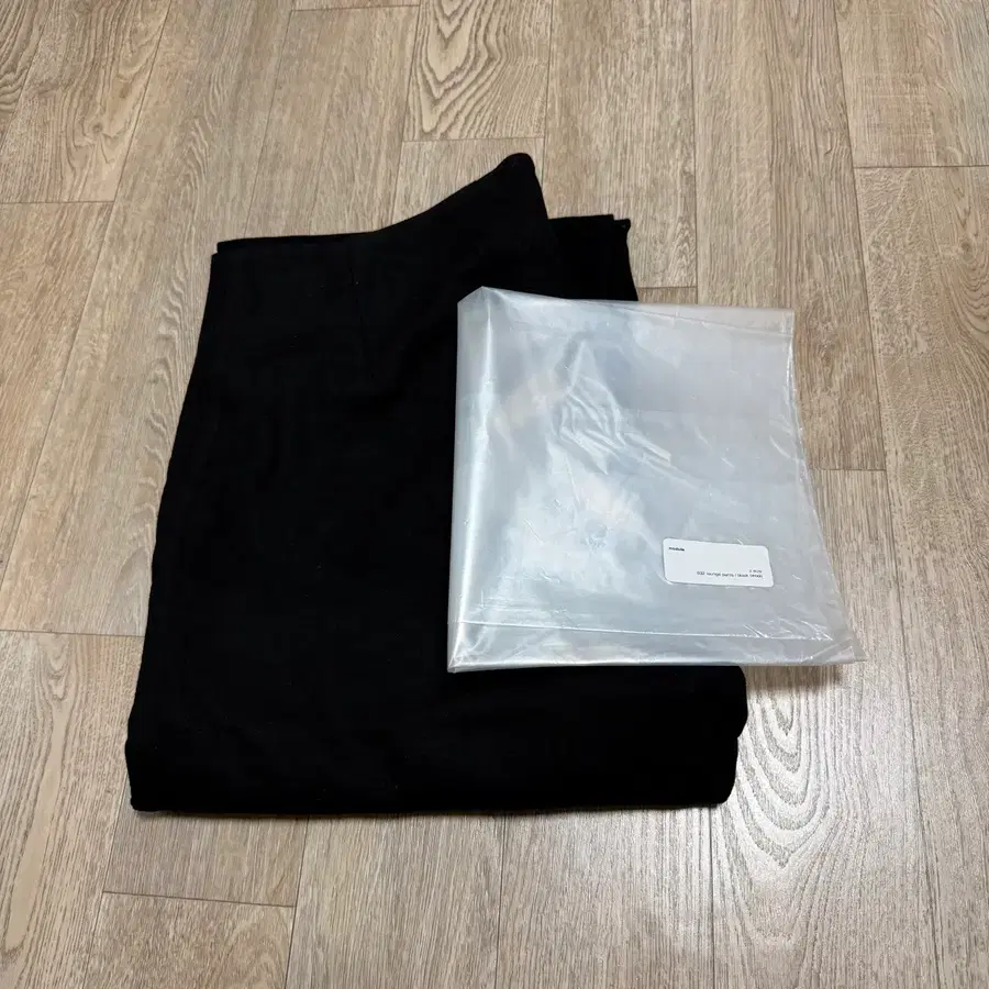 머듈 라운지 팬츠 울 블랙 2