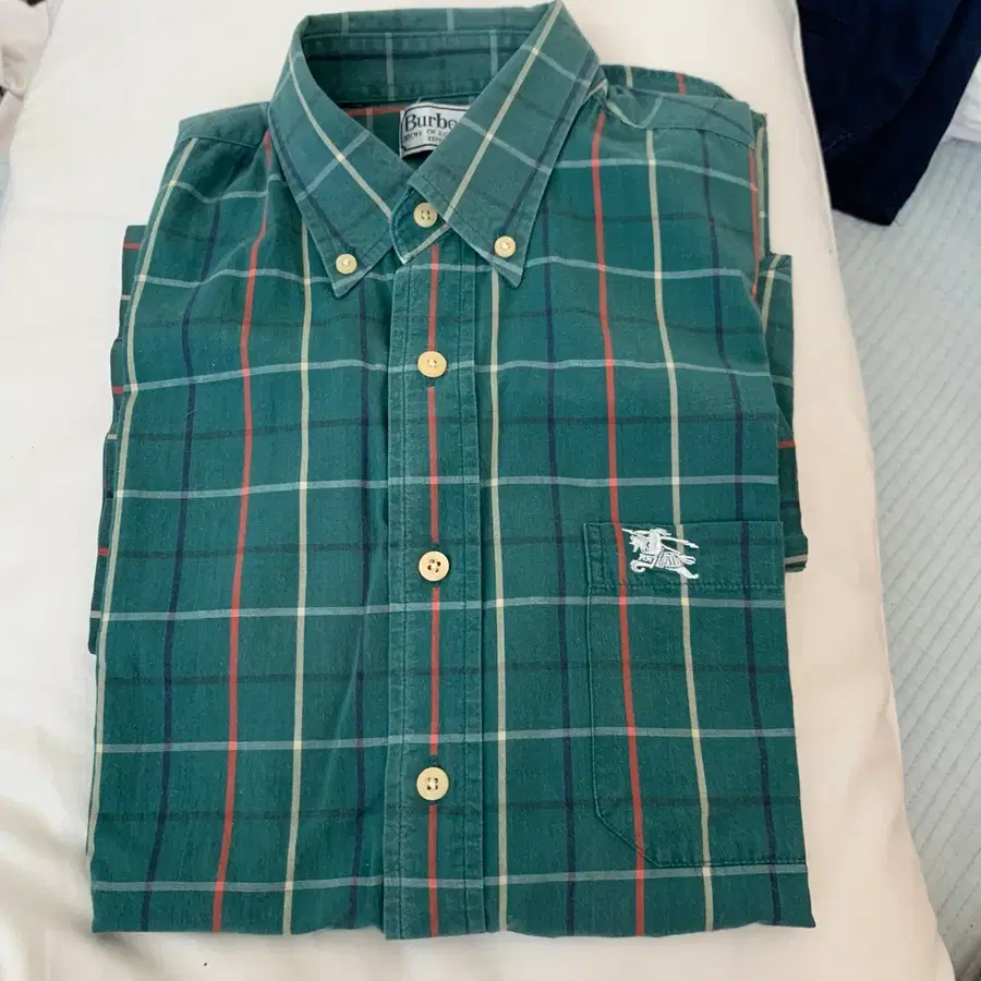 Burberry 버버리 체크 반팔남방 95 사이즈