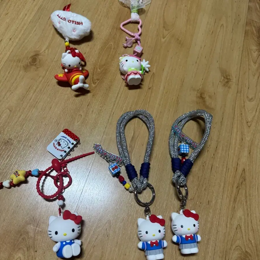 개당가격)헬로키티 열쇠고리 키링