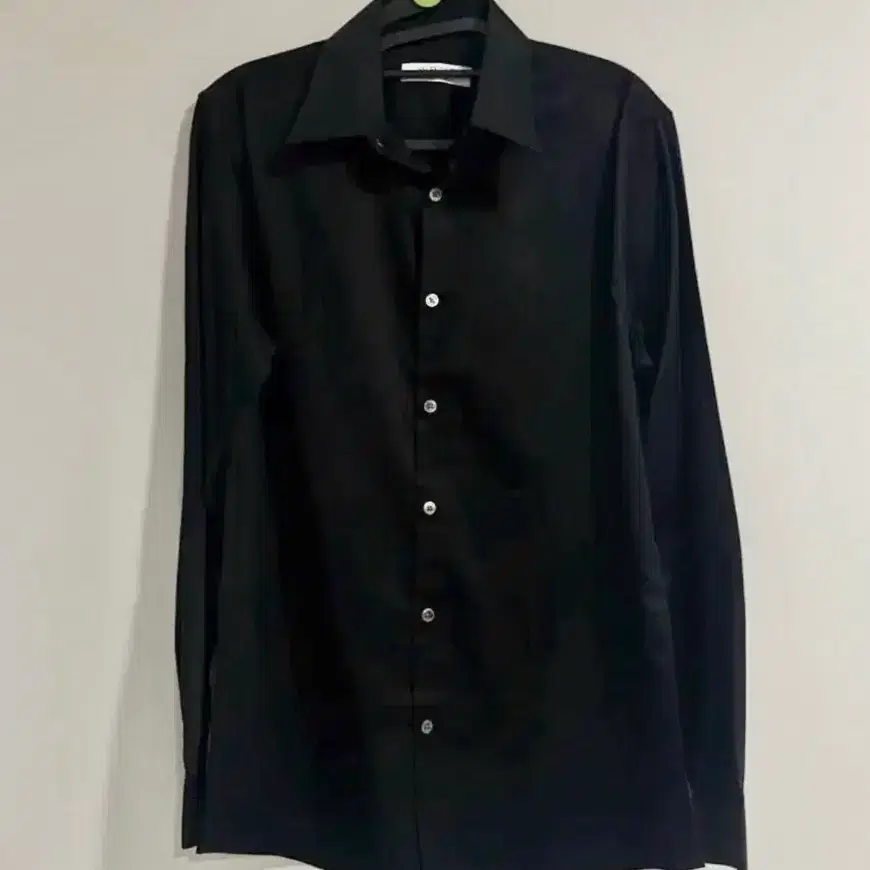 발렌티노 블랙 셔츠