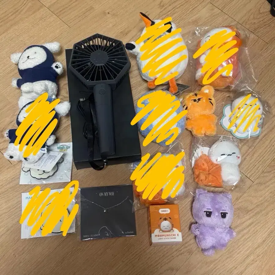 몬스타엑스 몬뭉치엑스 형원팔찌 손선풍기 응원봉참 스크런치 멍꼬 배통이 만랭이 햄상슥이 꿀랭이
