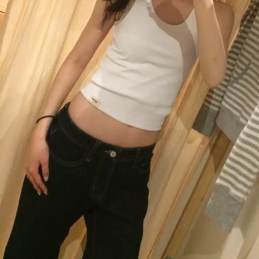 Glowny white top