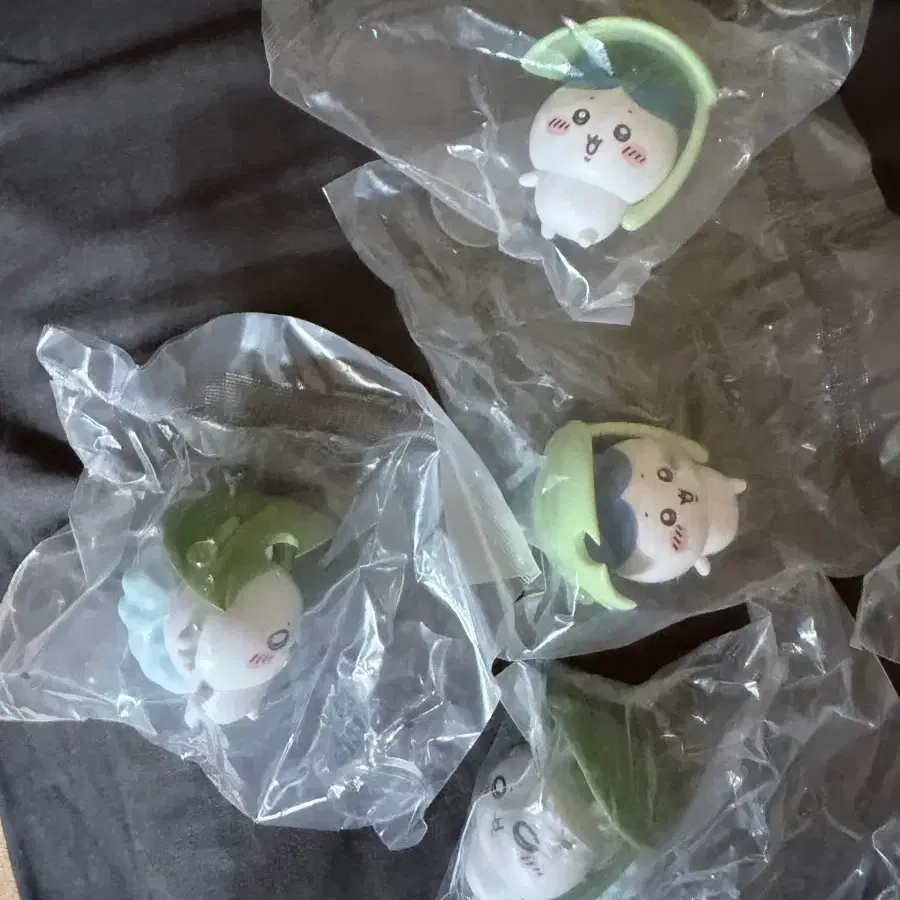 치이카와 우산 피규어 (모몬,하치)