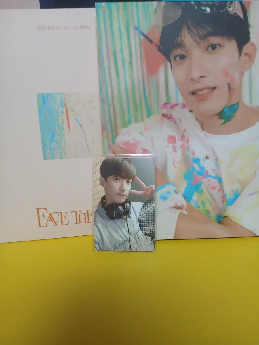 Seventeen Face the Sun album dk sell! There are also bonus pocas~