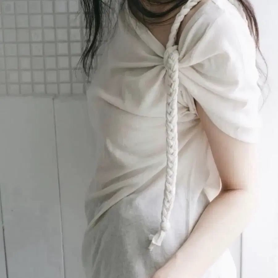 킨드레드 kindred 브레이드 티셔츠 braided t shirt