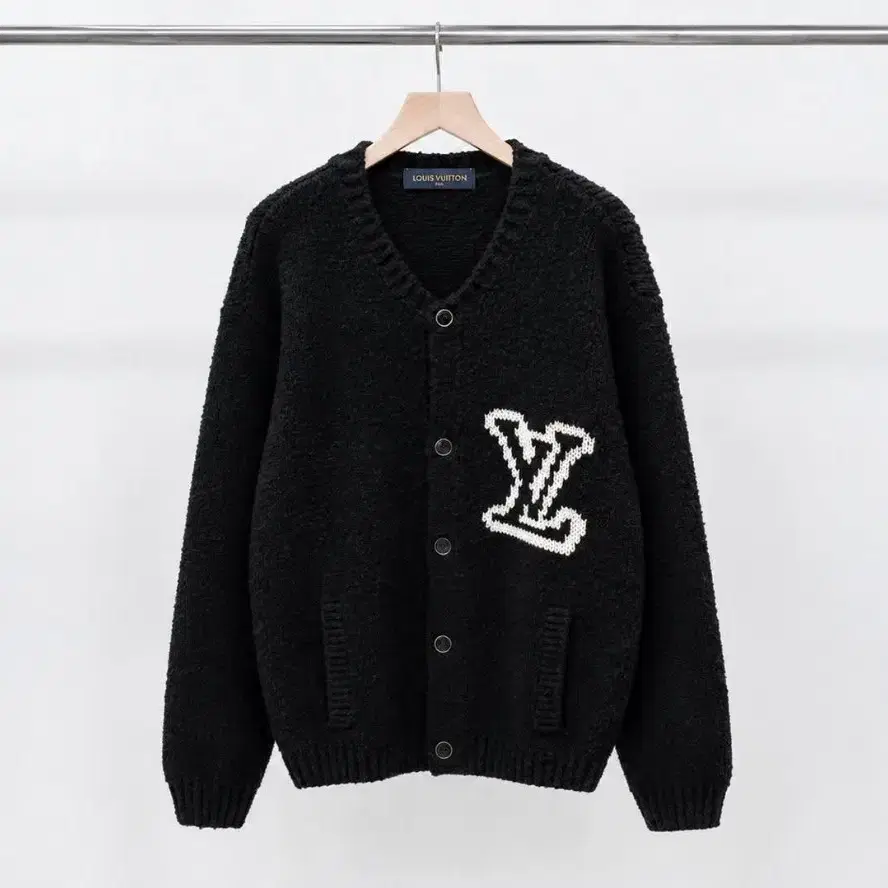 [ 4L ] 루이비통 인타르시아 LV 청키 가디건 블랙