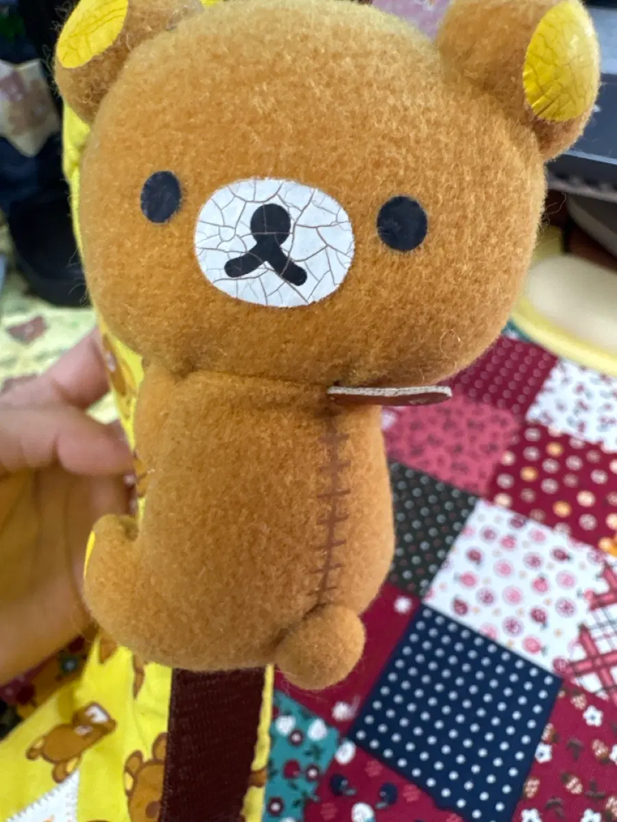 고전 리락쿠마 물병커버 내부에 은박지있으나 보온이 잘되는지는 모르겟슴