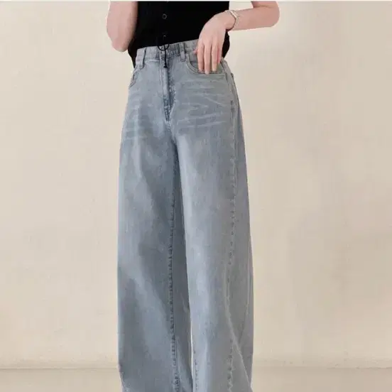 로맨틱라인 연청 와이드 데님 팬츠(한번입늠)