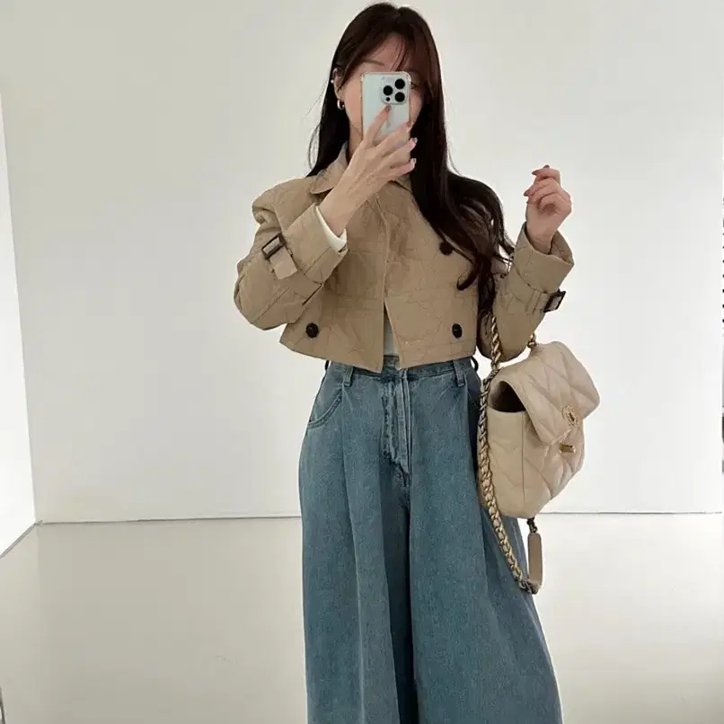 바이씨니 베이지 퀼팅 트렌치 자켓 (Free)