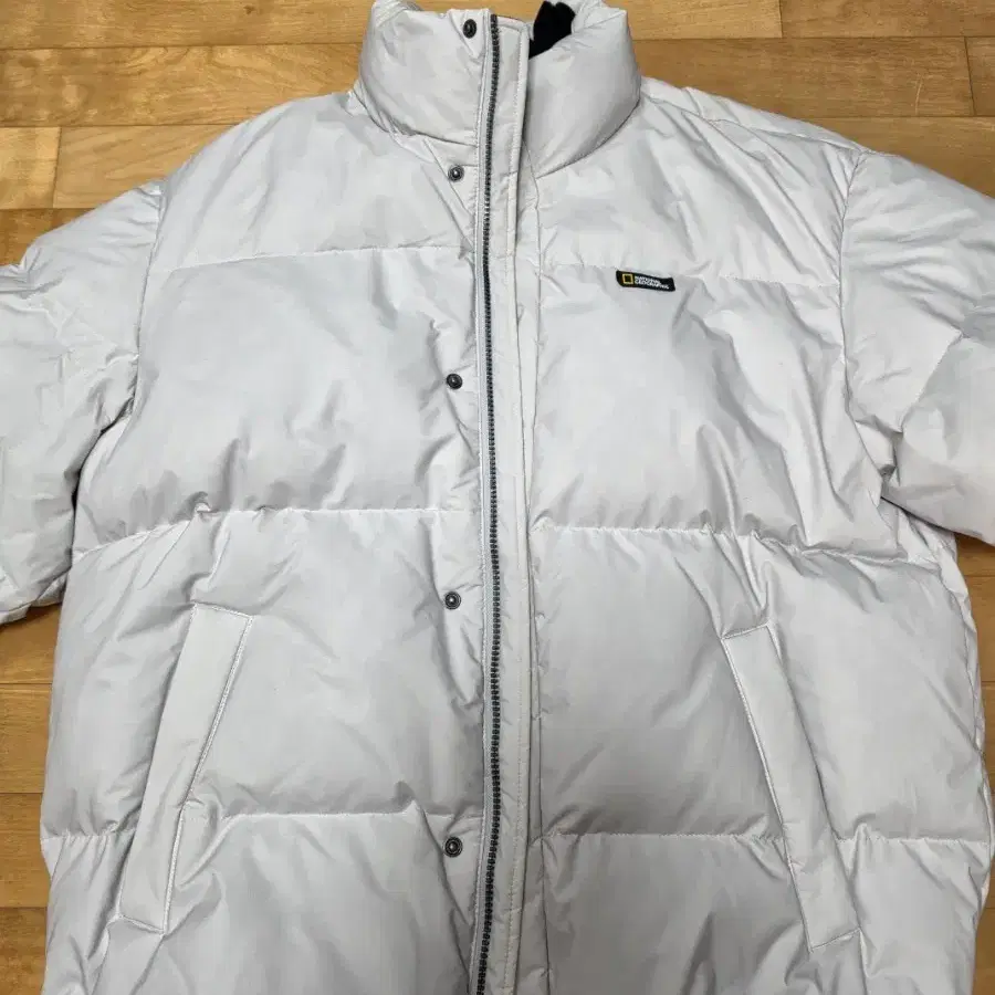 네셔널지오그래픽 패딩 급처 [새상품급]