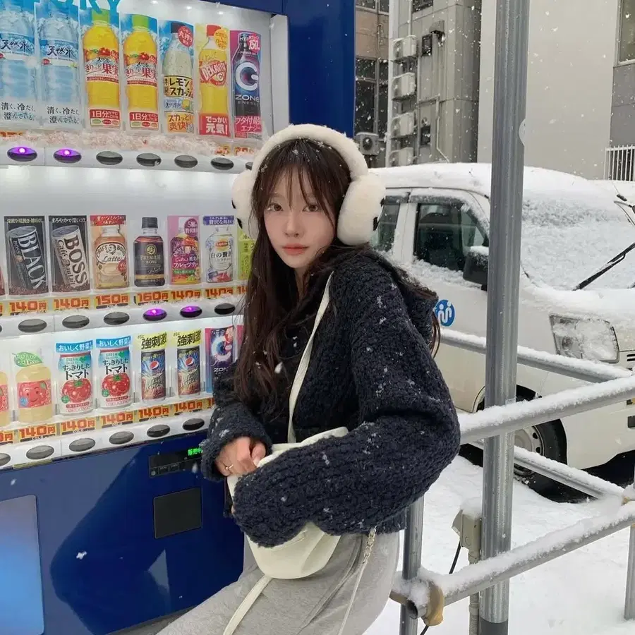 leeds 토글 가디건 네이비