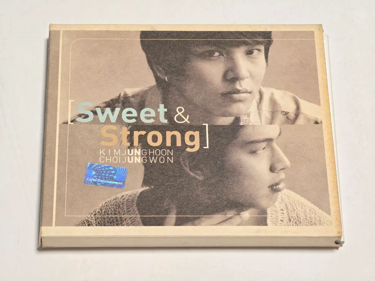 UN (유엔) 3.5집 - Sweet & Strong