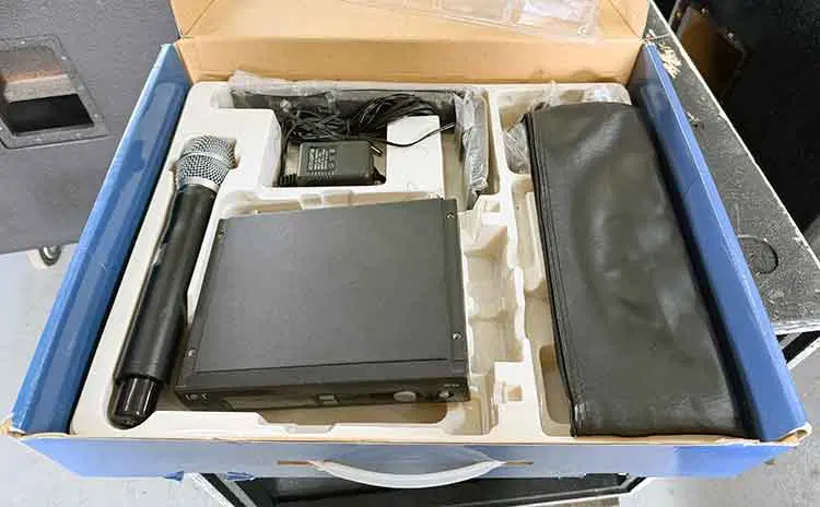 E3 무선 핸드 마이크 SLX24 (900Mhz)
