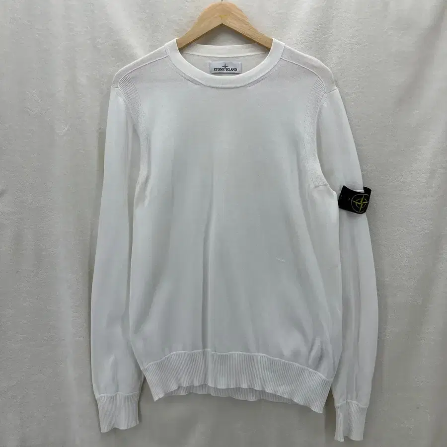 [STONE ISLAND] 20ss 스톤아일랜드 와펜 화이트 코튼 니트