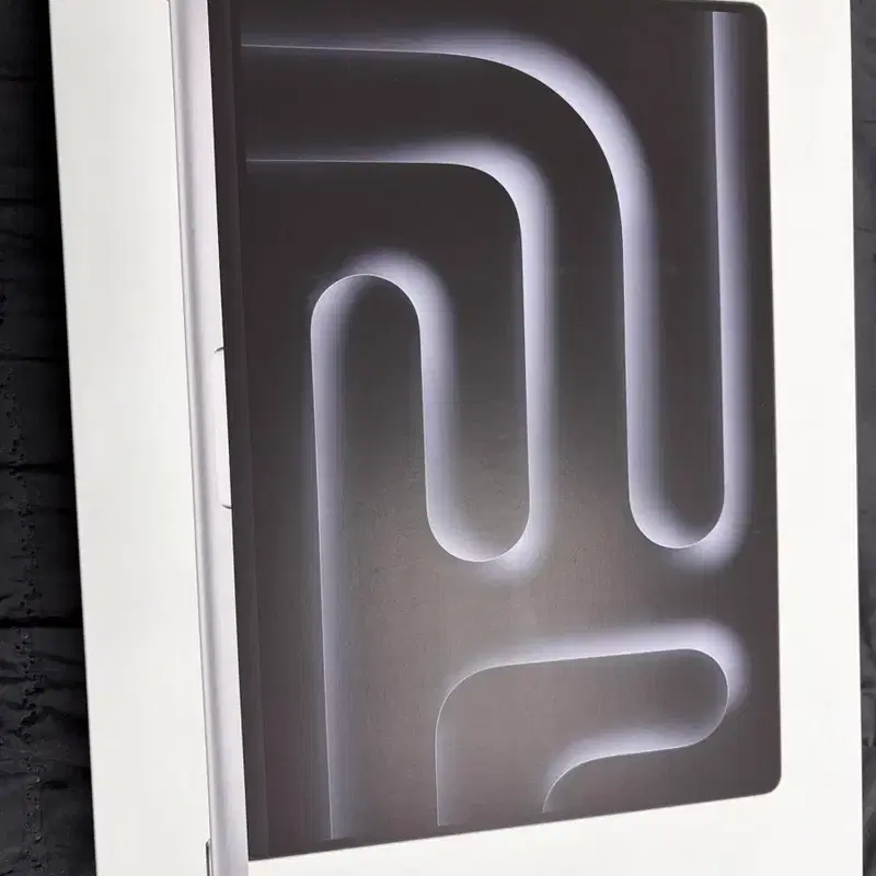 미개봉 맥북프로 16인치 M5 max 실버 48GB 2TB 팝니다