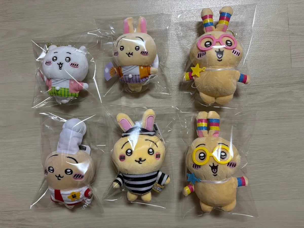 먼작귀 치이카와 우사기 요리사 쉐프 부채 꿀벌 안경 키링 인형 새상품