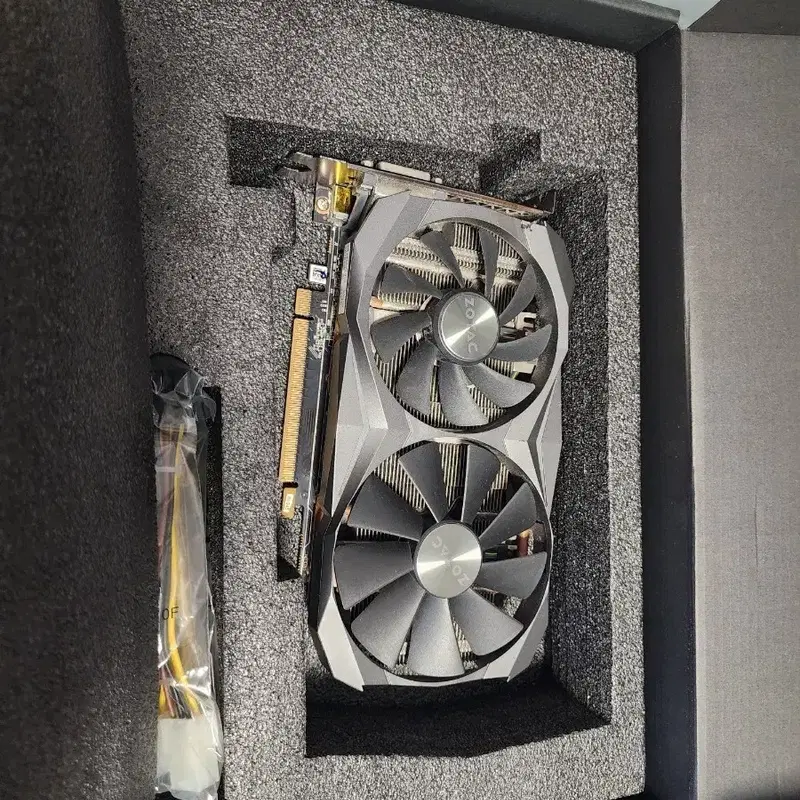 gtx1080 (냉납수리 필요)