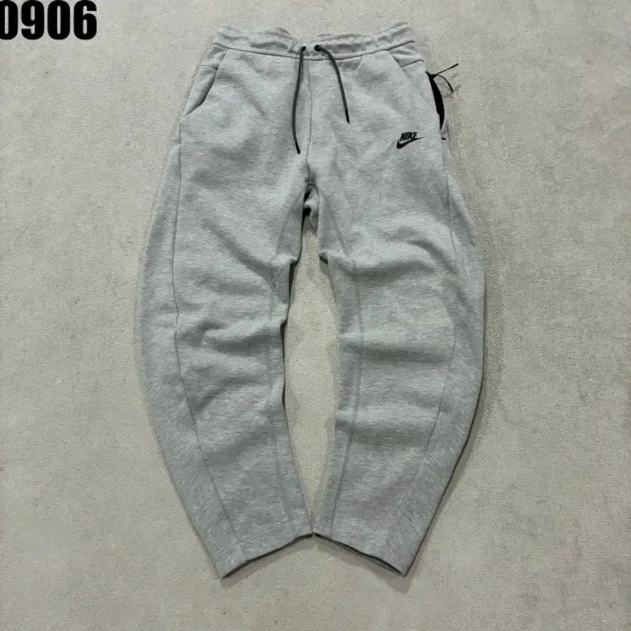 나이키 테크 플리스 조거 팬츠 그레이 M