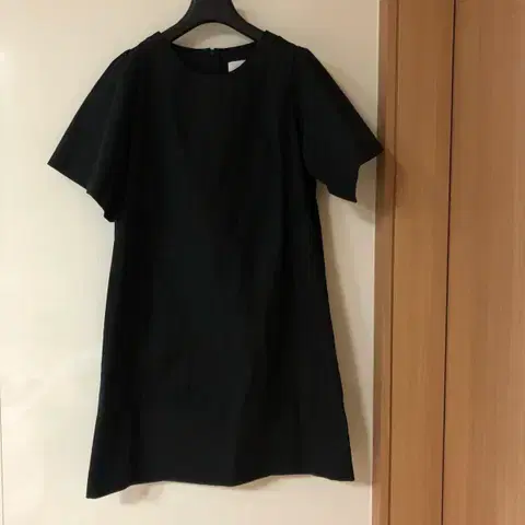 제이머랭 린넨 오버핏 박시 벌룬 소매 미디 원피스 결혼식 하객룩