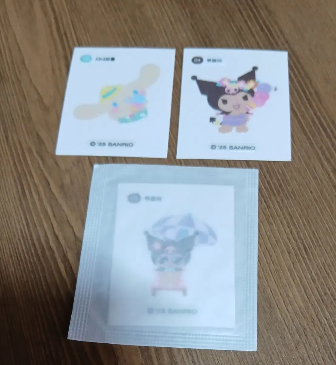 산리오 띠부씰 1개 선택 쿠로미 시나모롤