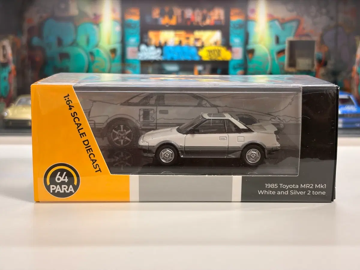 64파라(64PARA) 1985 토요타 MR2 Mk1 화이트/실버 1:64모델