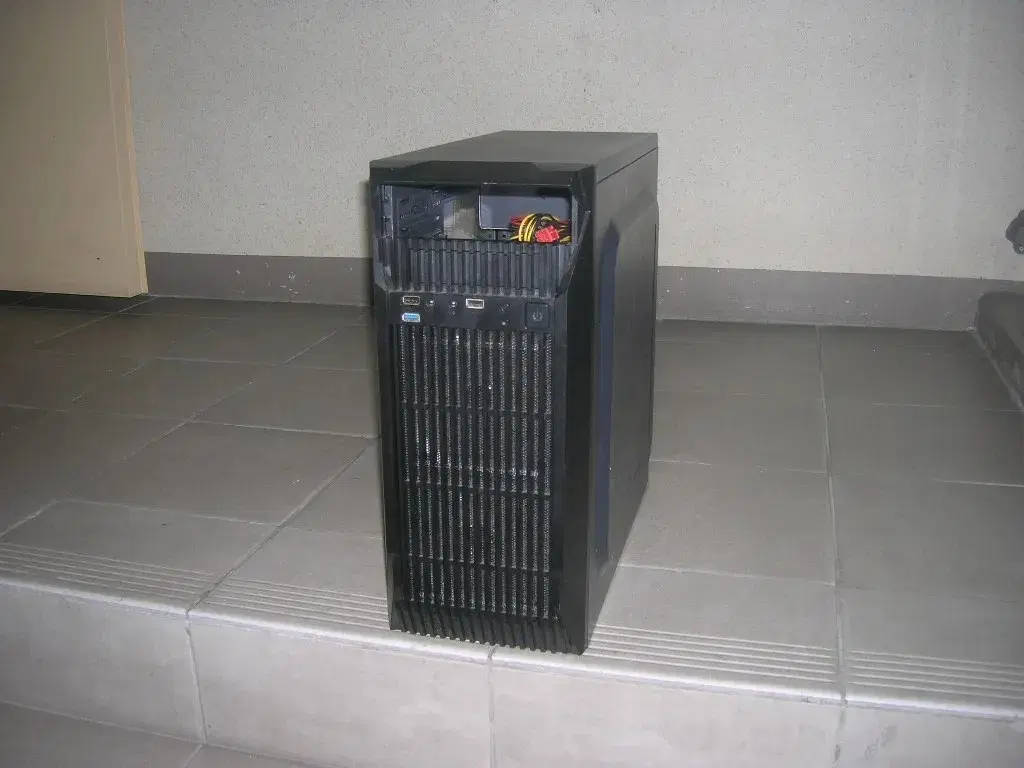 컴퓨터 캐이스, 파워, 머더보드