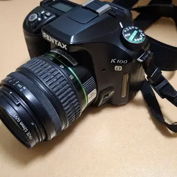 ペンタックス K100D DSLRカメラ(18-55mmレンズ含む)