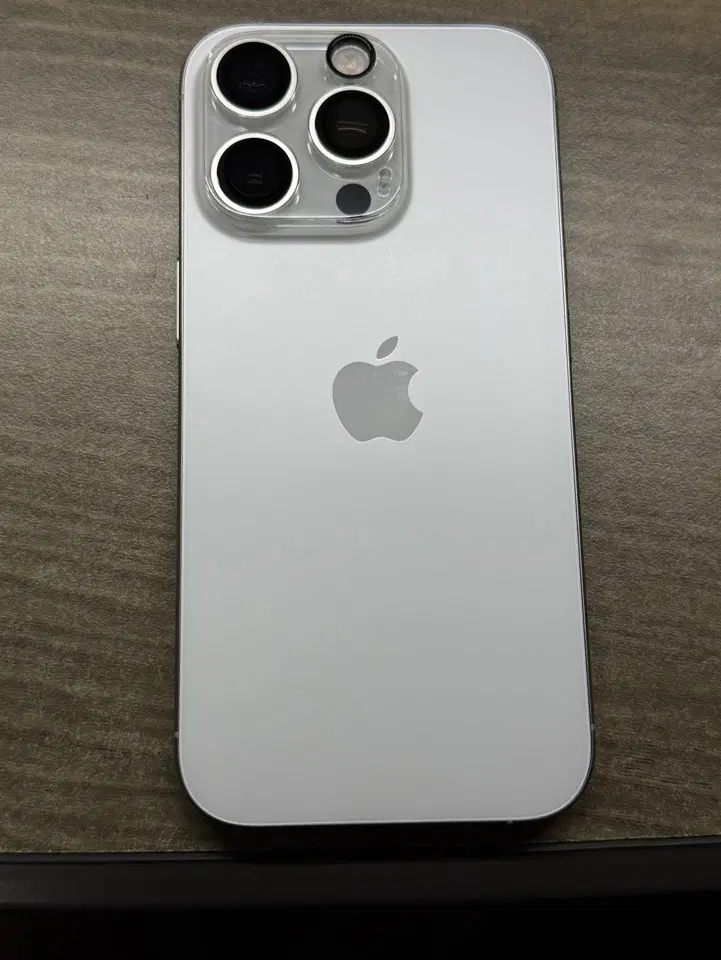 아이폰 16 PRO(프로) 화이트 256GB 상대 매우좋음 풀박스