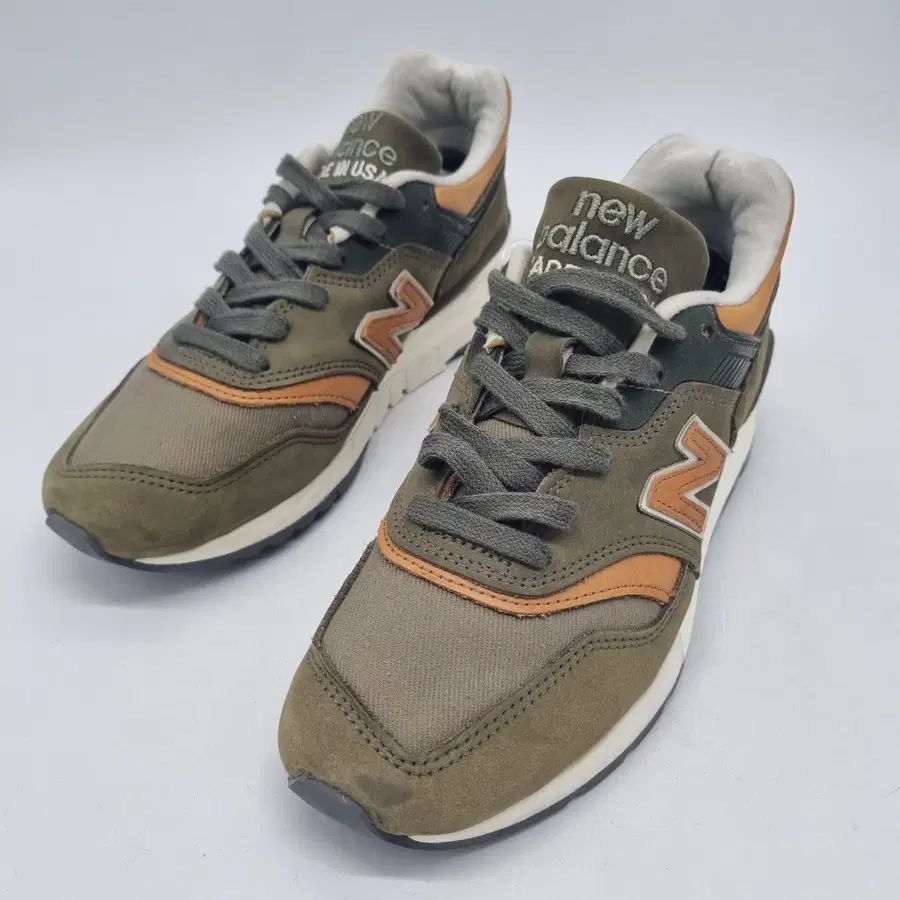 뉴발란스 M997DCS MADE IN USA 남성 250 D