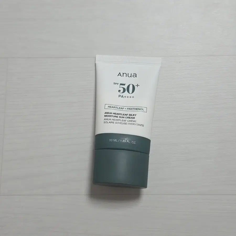 아누아 어성초 실키 모이스처 선크림