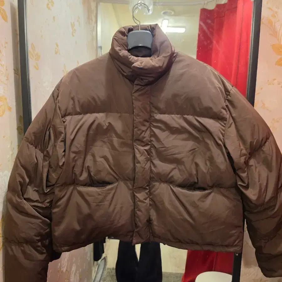 7/46 WEARABLE & BETTER 숏패딩 브라운