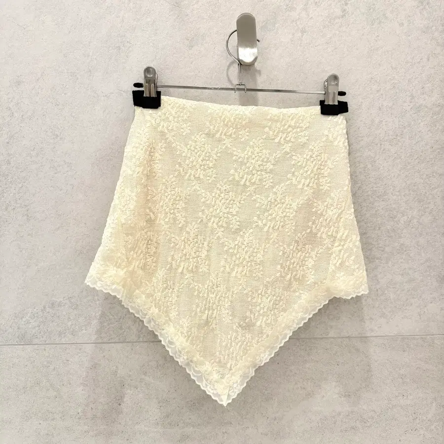 레이스 스카프 탑